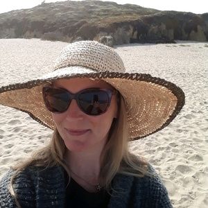 Meet your Posher, Desiree